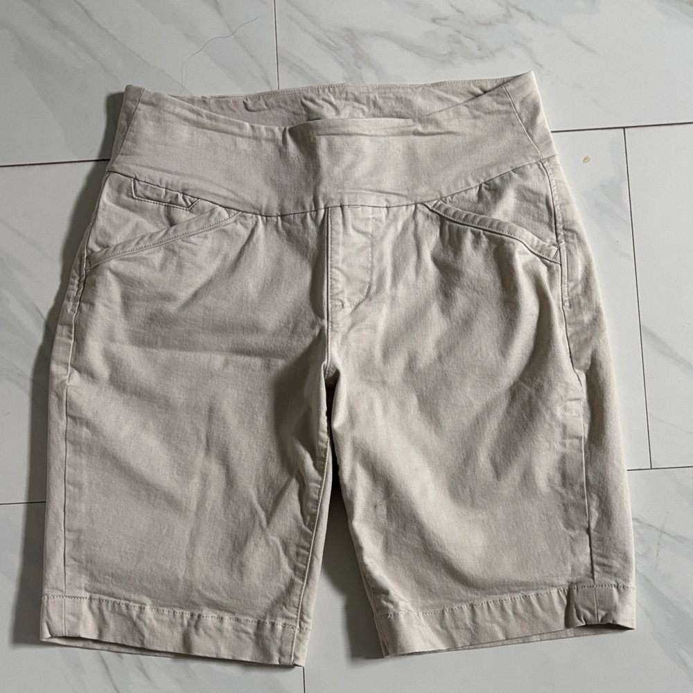 Jag Jeans Cream Flat Front Shorts